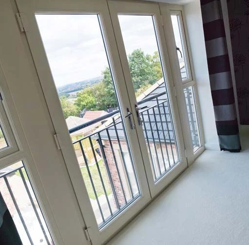 Slim Sightlines door